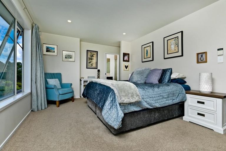 Photo of property in 82 Pohutukawa Parade, Riverhead, 0820