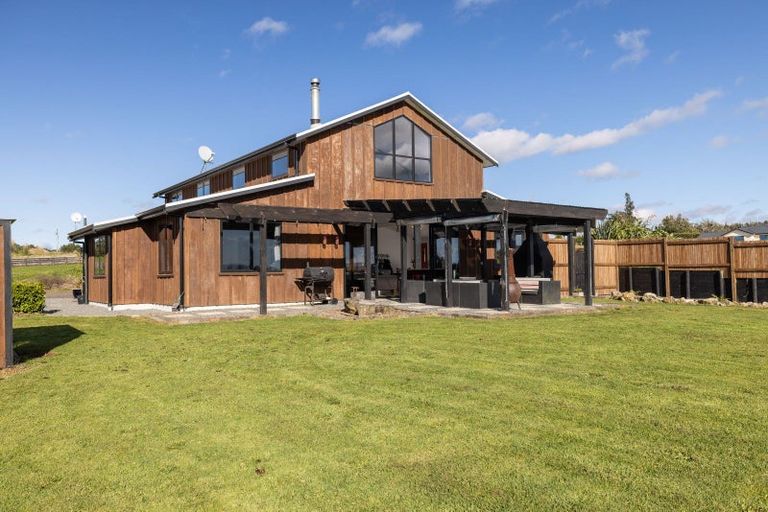 Photo of property in 17 Sarona Park Drive, Omanawa, Tauranga, 3171