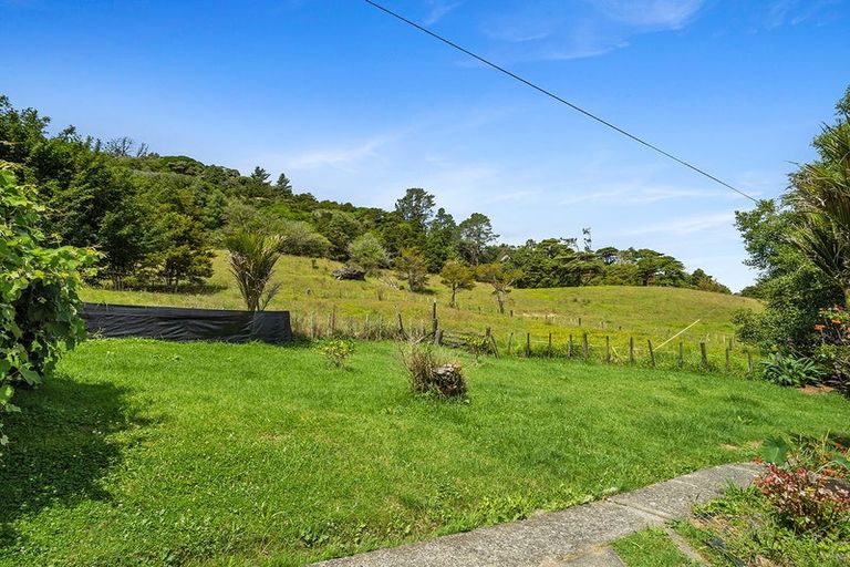 Photo of property in 32 Smith Road, Matakana, Warkworth, 0985