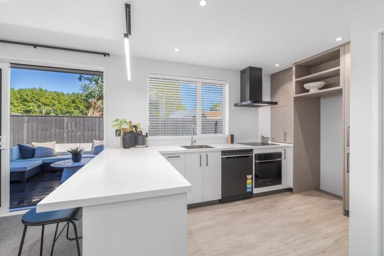 Photo of property in 157 Yaldhurst Road, Sockburn, Christchurch, 8042