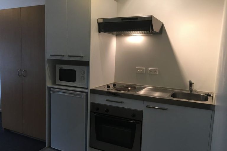 Photo of property in Orange Apartments/victoria Centr, 403/169 The Terrace, Wellington Central, Wellington, 6011