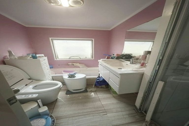 Photo of property in 18/8 Margan Avenue, New Lynn, Auckland, 0600