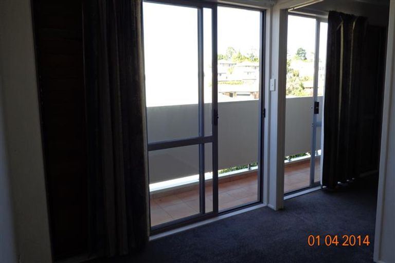 Photo of property in 12e/30 Westward Ho, Glen Eden, Auckland, 0602