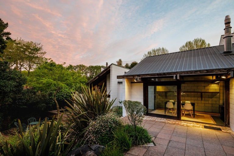 Photo of property in 25 Cranwell Place, Hillcrest, Hamilton, 3216