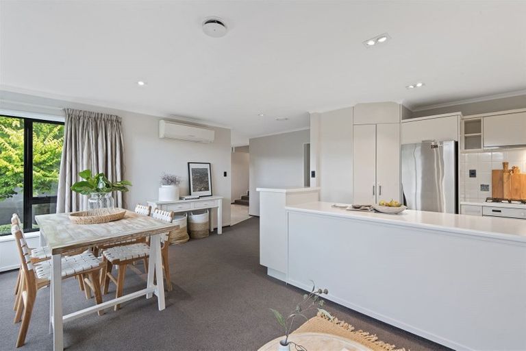 Photo of property in 9a Whareora Terrace, Cashmere, Christchurch, 8022