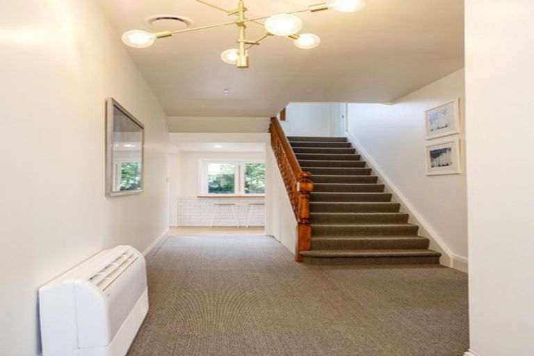 Photo of property in 114 Highgate, Roslyn, Dunedin, 9010