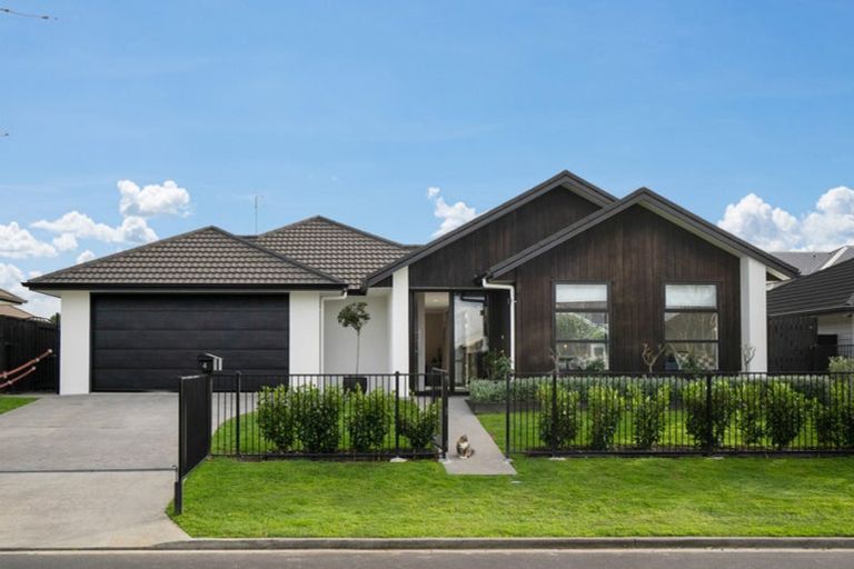 Photo of property in 4 Richards Street, Cambridge, 3434