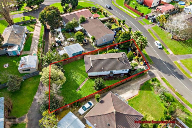 Photo of property in 58 Moncrieff Avenue, Clendon Park, Auckland, 2103