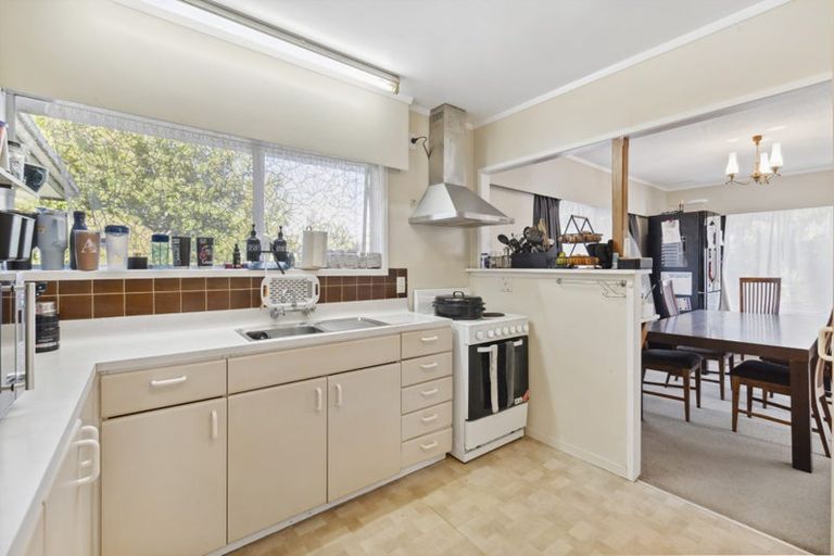 Photo of property in 16 Bacot Place, Howick, Auckland, 2014