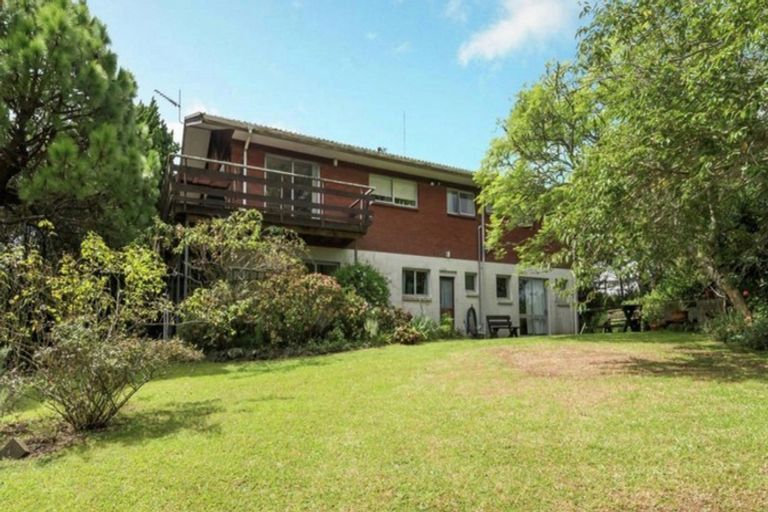 Photo of property in 18 Pine Terrace, Howick, Auckland, 2014