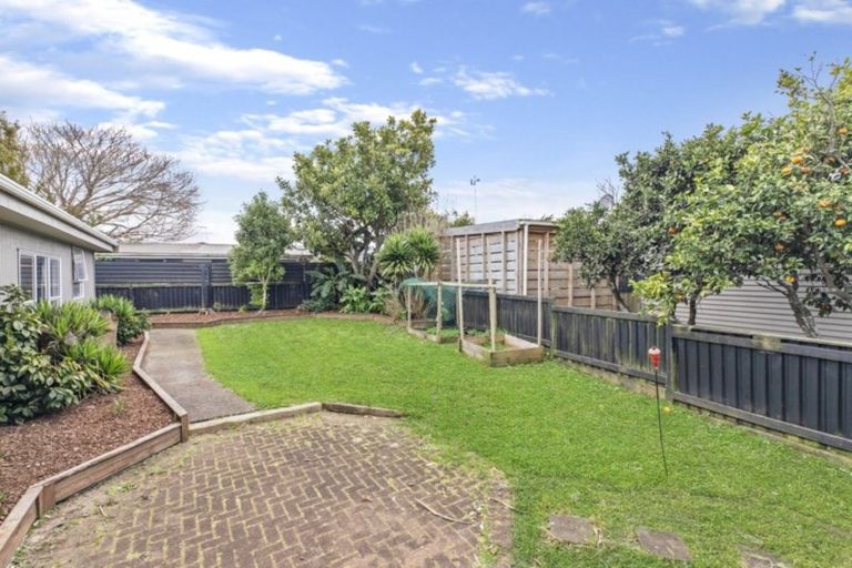 Photo of property in 144 Coxhead Road, Wattle Downs, Auckland, 2103