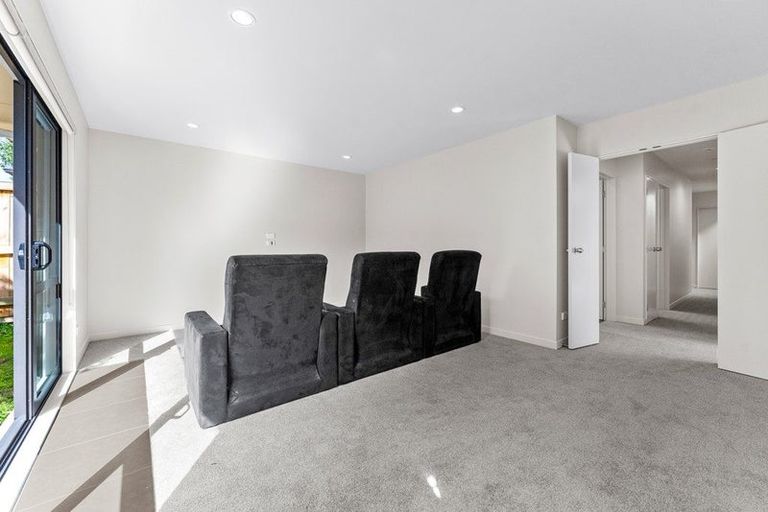 Photo of property in 65 Wallace Road, Mangere Bridge, Auckland, 2022