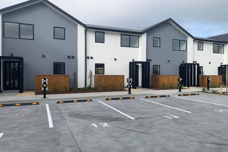 Photo of property in 7/25 Hargest Crescent, Sydenham, Christchurch, 8023