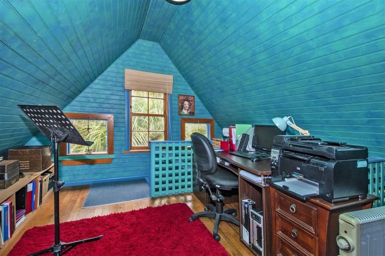 Photo of property in 305 Whananaki Road North, Opuawhanga, Hikurangi, 0181