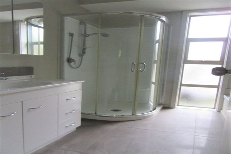 Photo of property in 257 Riccarton Road, Upper Riccarton, Christchurch, 8041