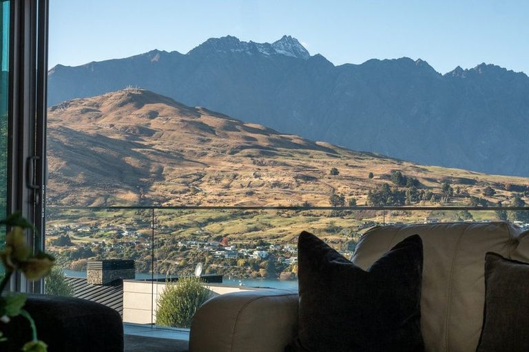 Photo of property in 74 Panorama Terrace, Queenstown, 9300