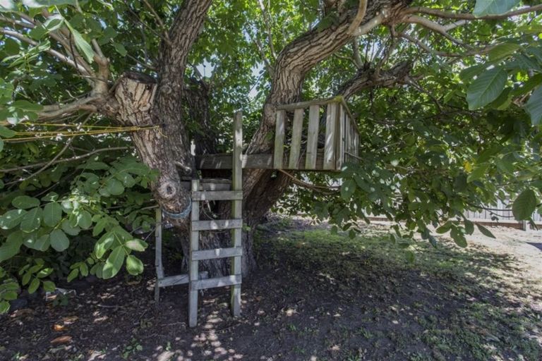 Photo of property in 19 Sewell Street, Linwood, Christchurch, 8062