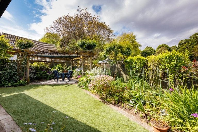 Photo of property in 9 Baton Place, Highbury, Palmerston North, 4412