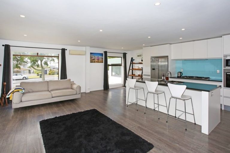 Photo of property in 235 Queen Street, Pukekohe, 2120