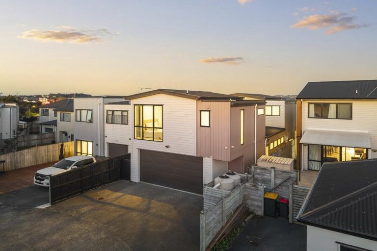 Photo of property in 144 Hobsonville Road, Hobsonville, Auckland, 0618