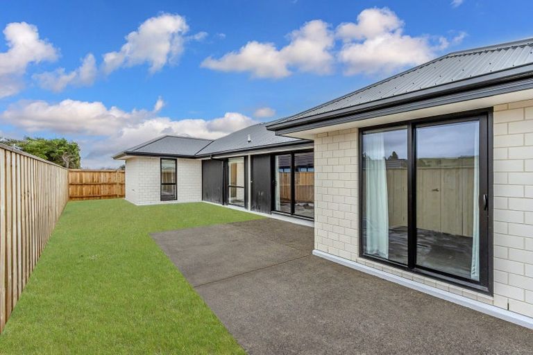 Photo of property in 6a Yates Place, Amberley, 7410