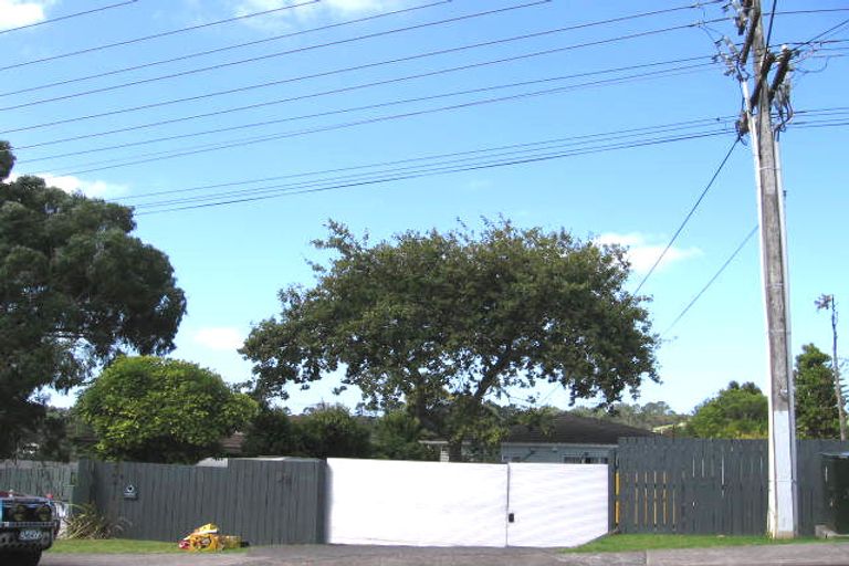 Photo of property in 85 Verbena Road, Birkdale, Auckland, 0626