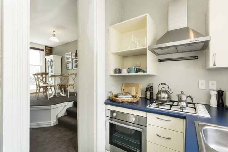 Photo of property in 10/33 Dowling Street, Dunedin Central, Dunedin, 9016