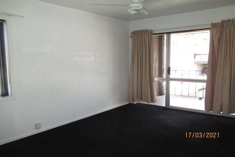 Photo of property in 236 Triangle Road, Massey, Auckland, 0614