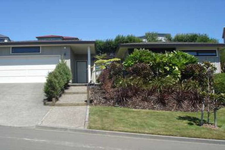 Photo of property in 8 Dusky Crescent, Aotea, Porirua, 5024