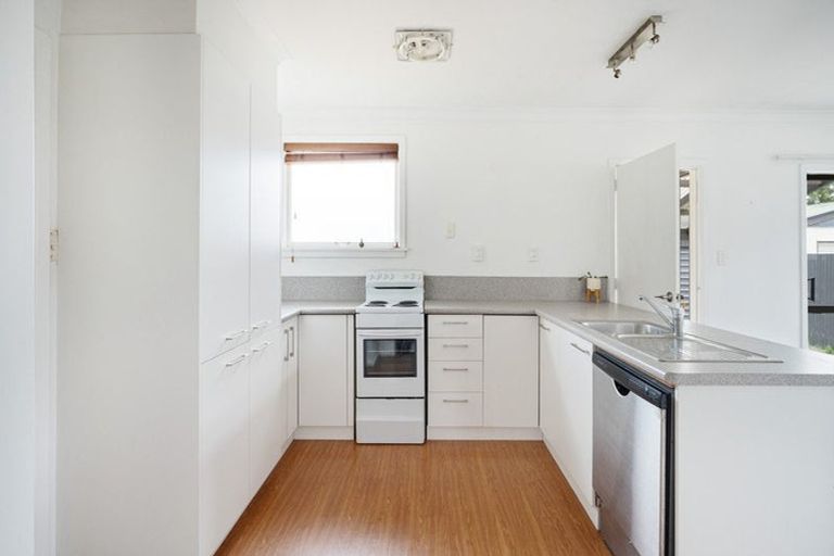 Photo of property in 3 Checketts Avenue, Halswell, Christchurch, 8025