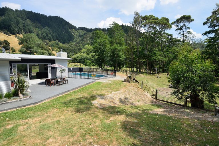 Photo of property in 597 Riverside Road, Matokitoki, Gisborne, 4071
