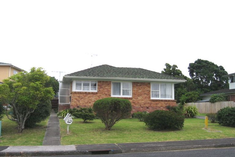 Photo of property in 1/25 Evelyn Place, Hillcrest, Auckland, 0627