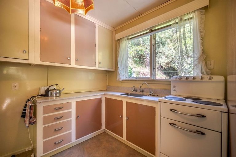 Photo of property in 18 Quail Crescent, Takamatua, 7581