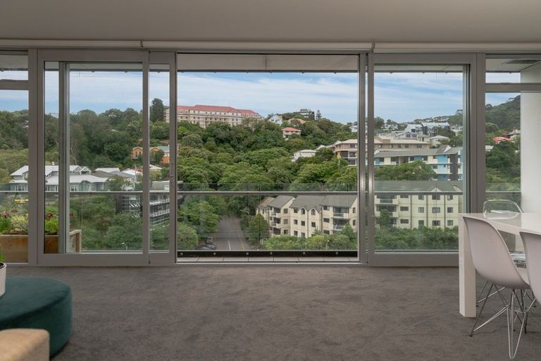 Photo of property in Montreaux Apartments, 8a/164 The Terrace, Wellington Central, Wellington, 6011