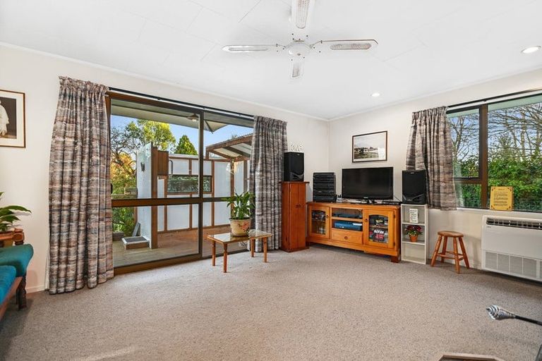 Photo of property in 10 Saint John Street, Southbridge, 7602