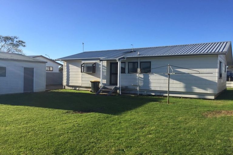 Photo of property in 84 Maplesden Drive, Clendon Park, Auckland, 2103