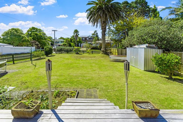 Photo of property in 21 Sundown Avenue, Manly, Whangaparaoa, 0930