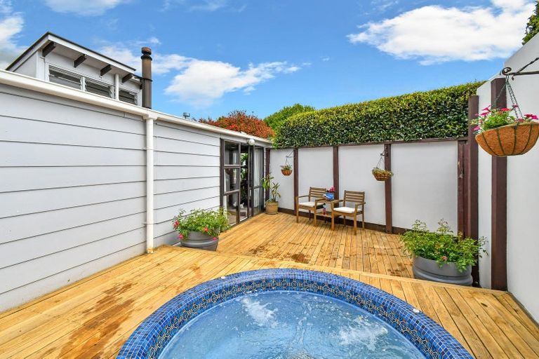 Photo of property in 19 Marybeth Place, Rosehill, Papakura, 2113
