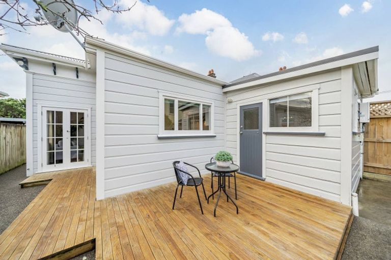 Photo of property in 22 Elizabeth Street, Petone, Lower Hutt, 5012