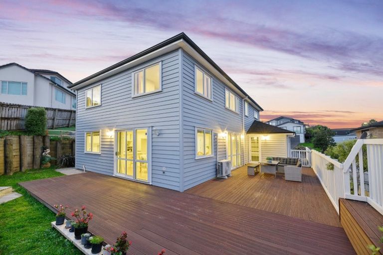 Photo of property in 4 San Casello Rise, Henderson, Auckland, 0612