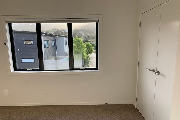 Photo of property in 5/9 Surrey Street, Tawa, Wellington, 5028