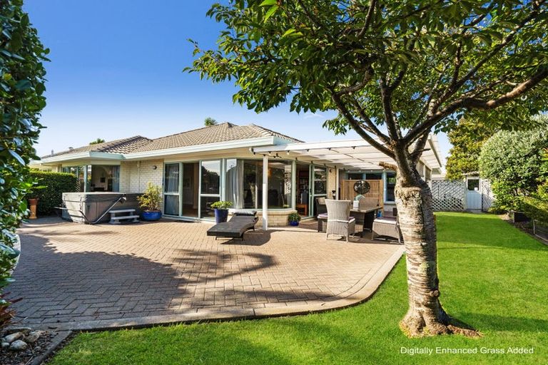 Photo of property in 12 Sandhurst Drive, Papamoa Beach, Papamoa, 3118