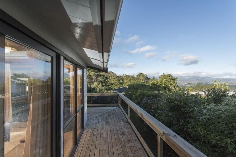 Photo of property in 166 Orangi Kaupapa Road, Northland, Wellington, 6012