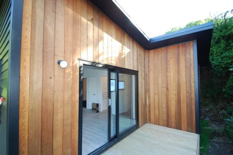 Photo of property in 6a Rangiora Avenue, Kaiwharawhara, Wellington, 6035