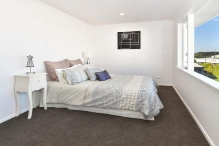 Photo of property in 21a Rishworth Avenue, Stanmore Bay, Whangaparaoa, 0932