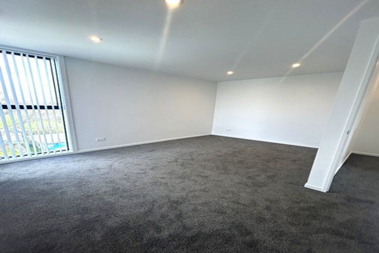 Photo of property in 15 Tiraumea Drive, Pakuranga, Auckland, 2010