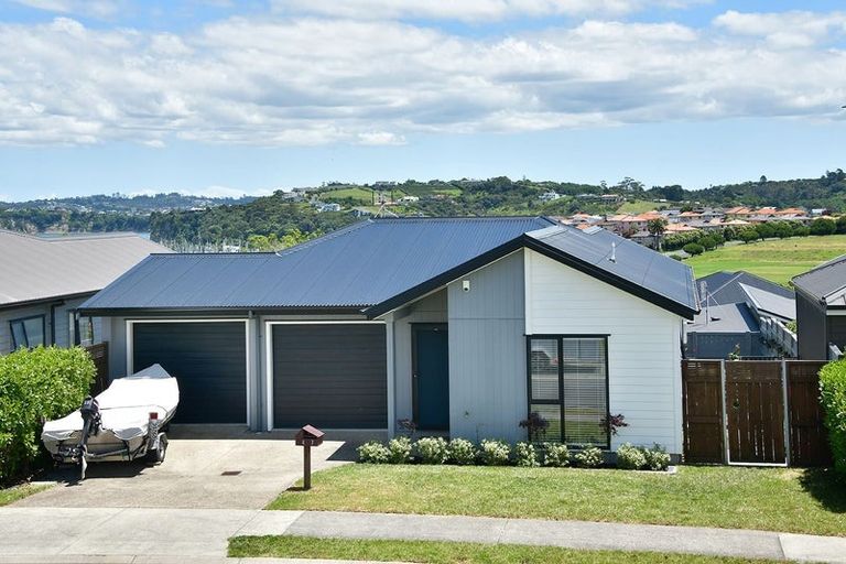 Photo of property in 47 Barcliff Terrace, Gulf Harbour, Whangaparaoa, 0930