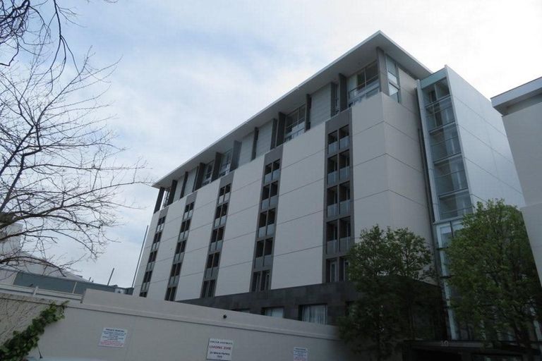 Photo of property in Sanctum Apartment, 10 Ebor Street, Te Aro, Wellington, 6011