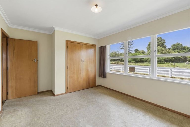 Photo of property in 1 Marsden Terrace, Ohau, Levin, 5570
