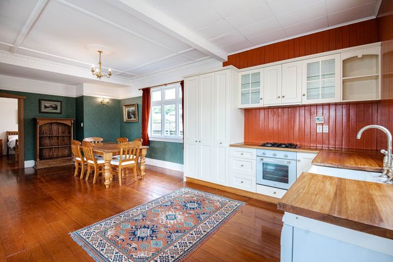 Photo of property in 14 Petherick Crescent, Johnsonville, Wellington, 6037